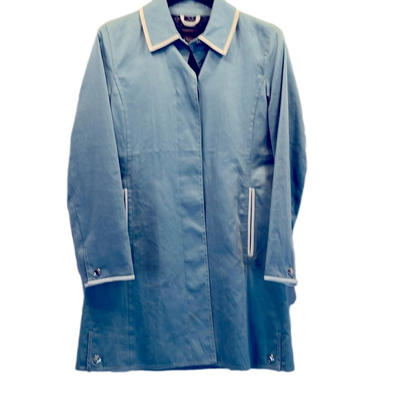 Coach 1941 Rain Coat, Size 4, PTP 18”, Length 32”, excellent condition, w/Bag - Picture 2 of 16